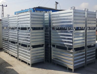 638912880465854954metal-boxes.jpg